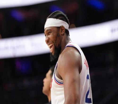 连战告捷,伤病阴影中,的科莫能否,乐鱼体育,乐鱼体育官网,乐鱼体育官方,乐鱼体育下载