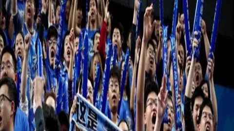 神户胜利船VS广岛三箭，日职赛事比分内附